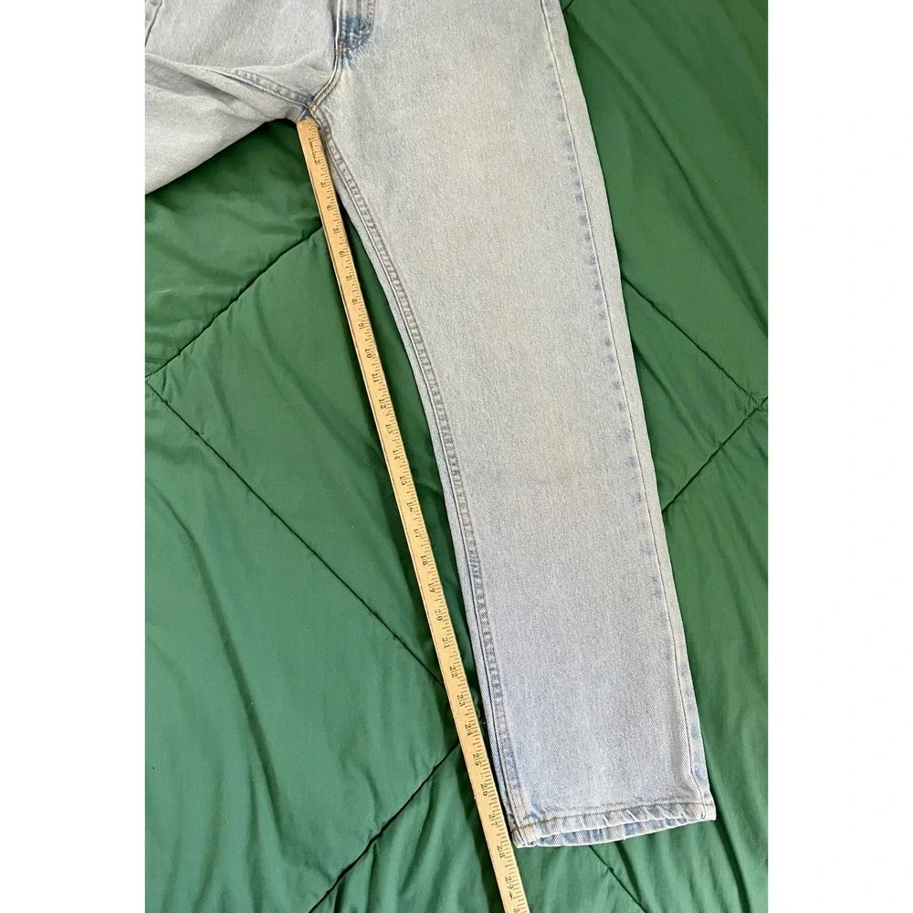Vintage Levis 505 Regular Fit Straight Leg Jeans Light Wash Made in USA 33x30